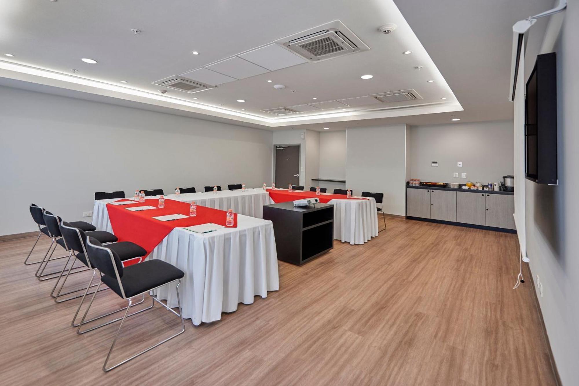 City Express Junior By Marriott Bogota Aeropuerto Exterior photo