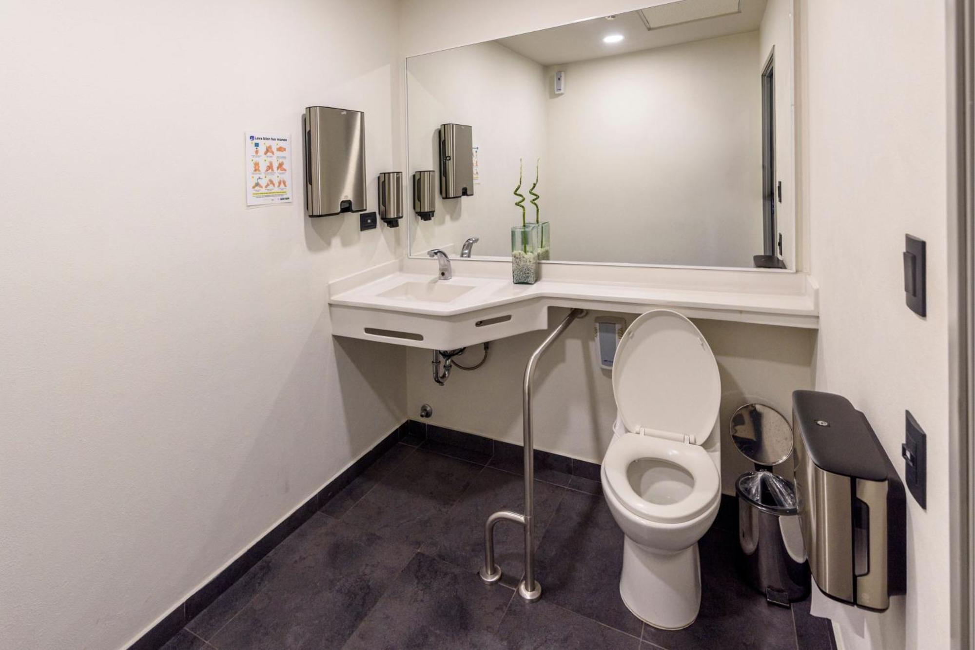 City Express Junior By Marriott Bogota Aeropuerto Exterior photo