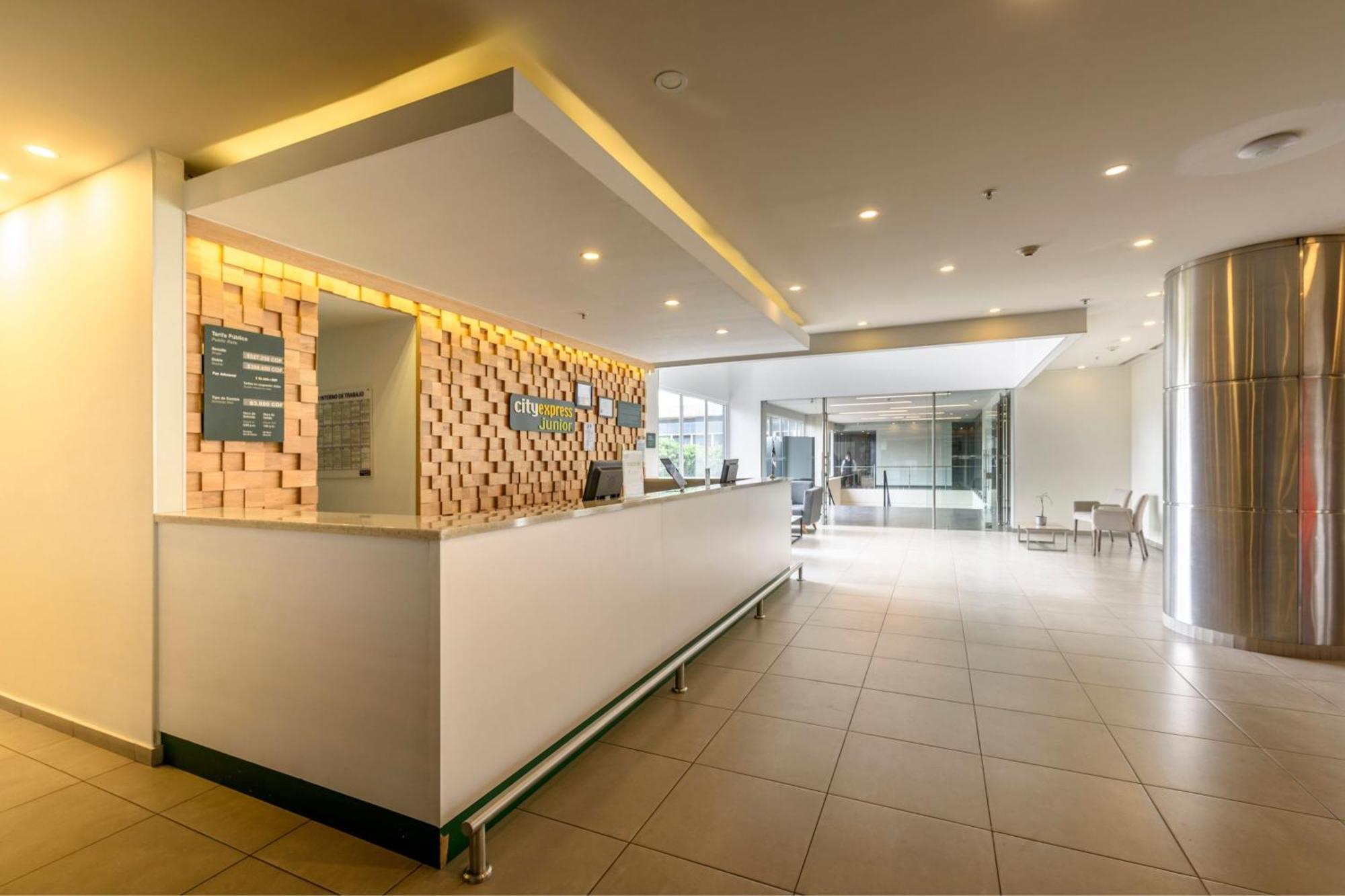 City Express Junior By Marriott Bogota Aeropuerto Exterior photo