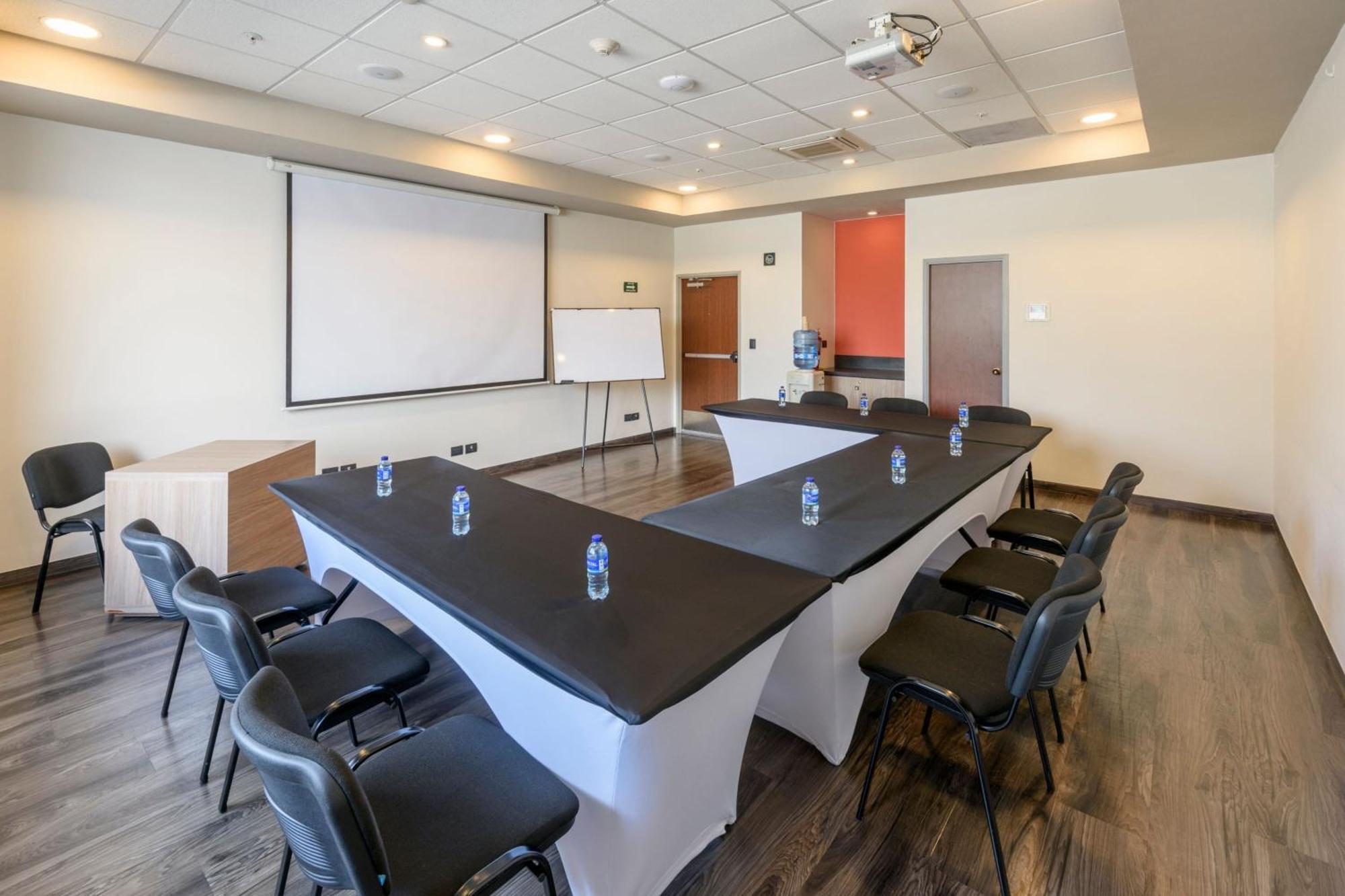 City Express Junior By Marriott Bogota Aeropuerto Exterior photo
